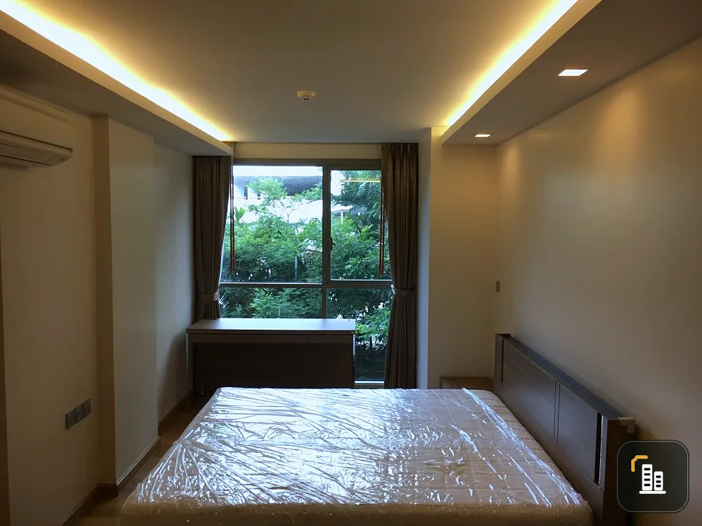 Condo for rent, Via Botani, Sukhumvit 47, nice room, good size, fully furnished, great price, hurry to book