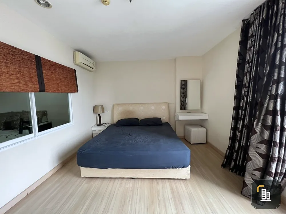 For rent urgently!! Condo Life @ Sathorn 10, room number 48/268, fully furnished Ready to move in. Don't miss it!!