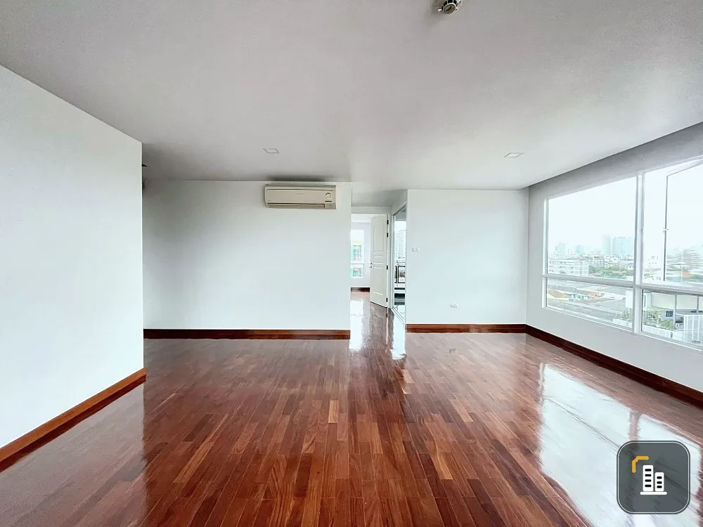 Condo for sale, C Style, Huai Khwang, 1 bedroom, 1 bathroom, ready to move in, facilities, good view, book now.