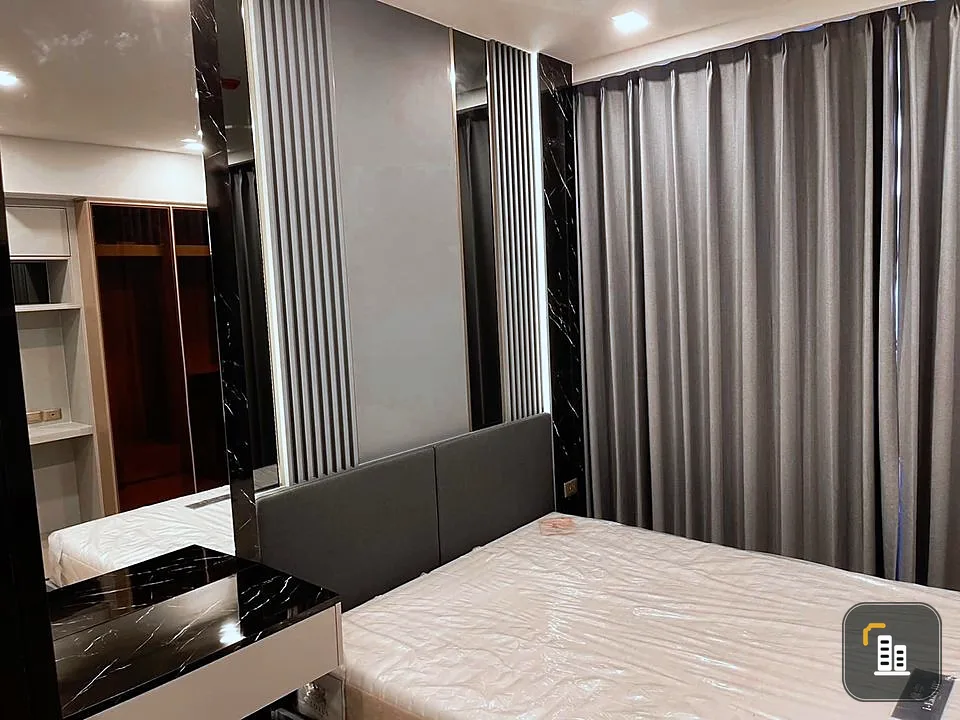 Condo for rent, One9 Five Rama 9, nice room, spacious size, fully furnished, cute price, can drag the luggage in.
