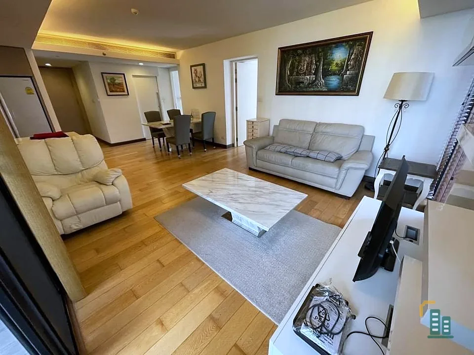 For Rent Mode Sukhumvit 61, spacious room, well decorated with furniture, beautiful like this, hurry to reserve.