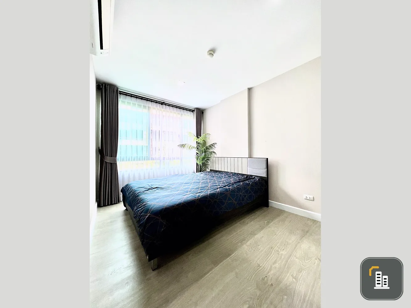 Sell Metro Luxe Ratchada, balcony overlooking the pool Complete electrical appliances, nice room, thick sofa, comfortable sitting, don't miss it.