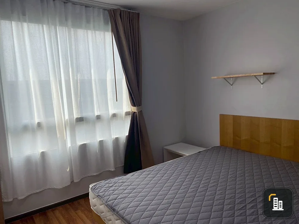 Sell, rent, U Ratchayothin (Phaholyothin 32), 8th floor, corner room, quiet, pool view, say that it's very nice.