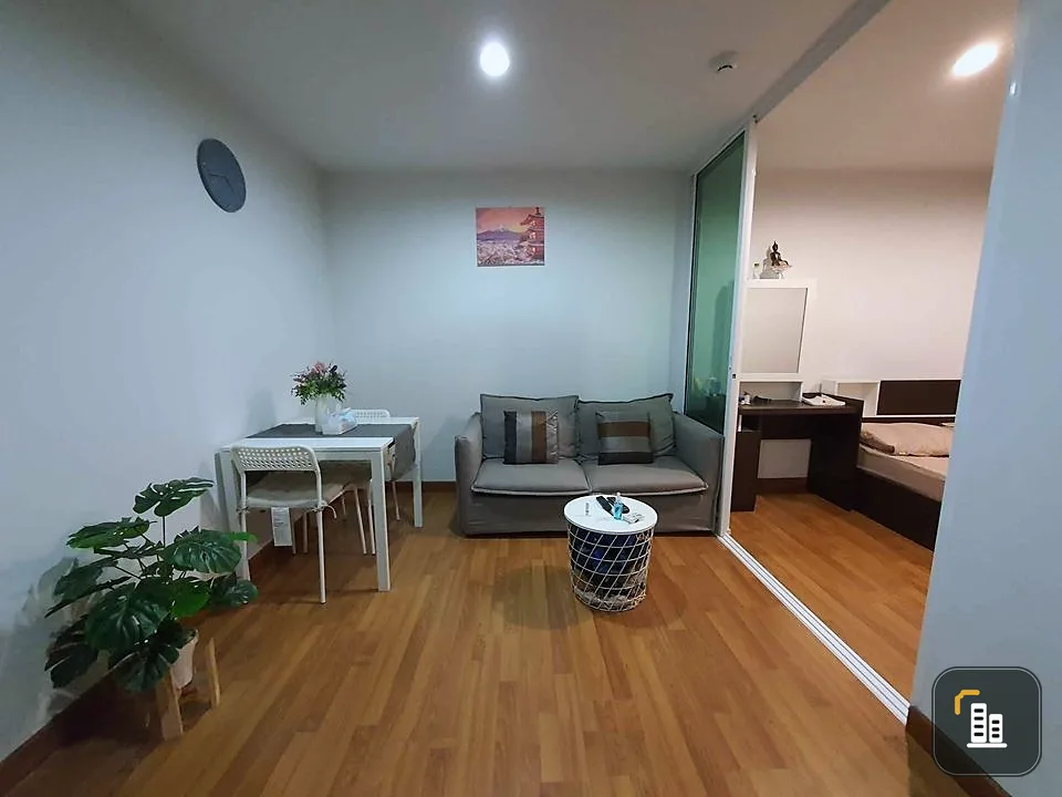 Condo for sale, Regent Home Phase 27, 9th floor, pool view, complete with facilities. Buy it now. Don't wait.