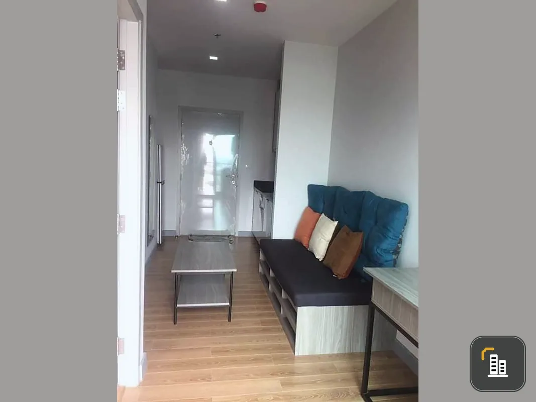 For sale, Condo Chapter one midtown, Ladprao 24, luxury central area, pool view, city view, there is a tennis court too!!