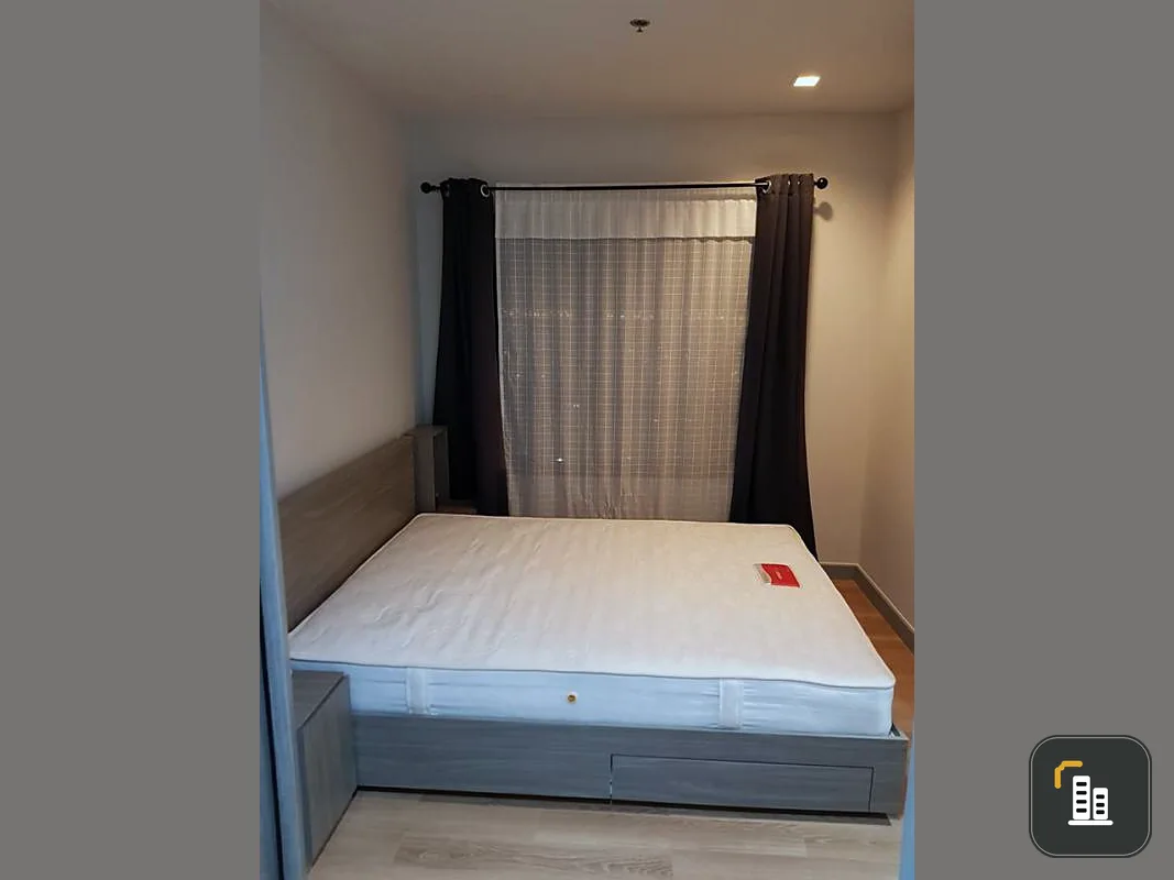 Fully furnished room, high floor, good view, the condo is close to the BTS as well Chapter One Midtown Ladprao 24 for rent.