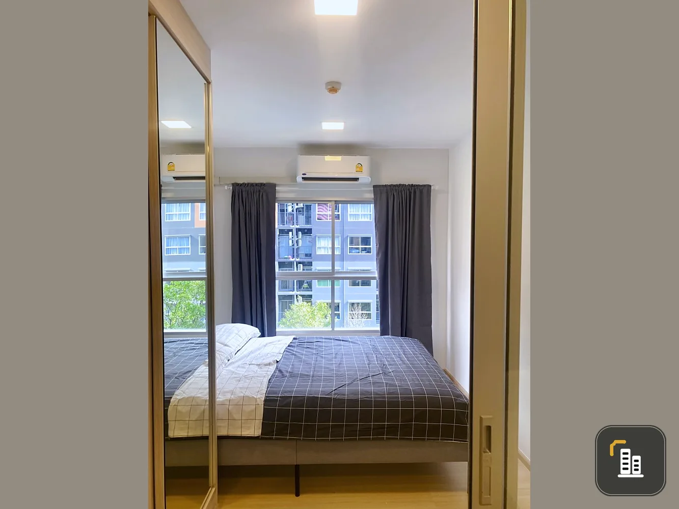 For rent, Plum Condo Rangsit Fresh, 4th floor, interior view, beautiful room, fully furnished, ready to move in. Hurry up and book now.