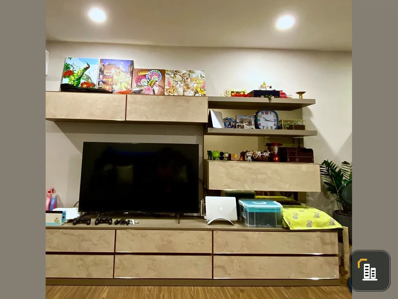 Condo for sale, Artisan Radada, nice room, spacious size, fully furnished, built-in as well. Affordable price. Book now.
