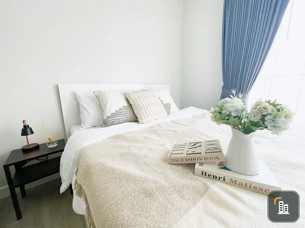 Condo for rent, Metro Sky Wutthakat, white tone room, clean, comfortable price Hurry up to reserve it.