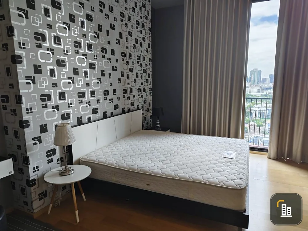 Condo for rent, Noble RE:D, High Rise Condo, near BTS Ari, convenient transportation, good location, urgent.