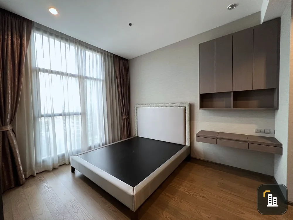 For rent!! The Diplomat Sathorn Condo, 23rd floor, fully furnished Ready to move in immediately, don't miss it!!