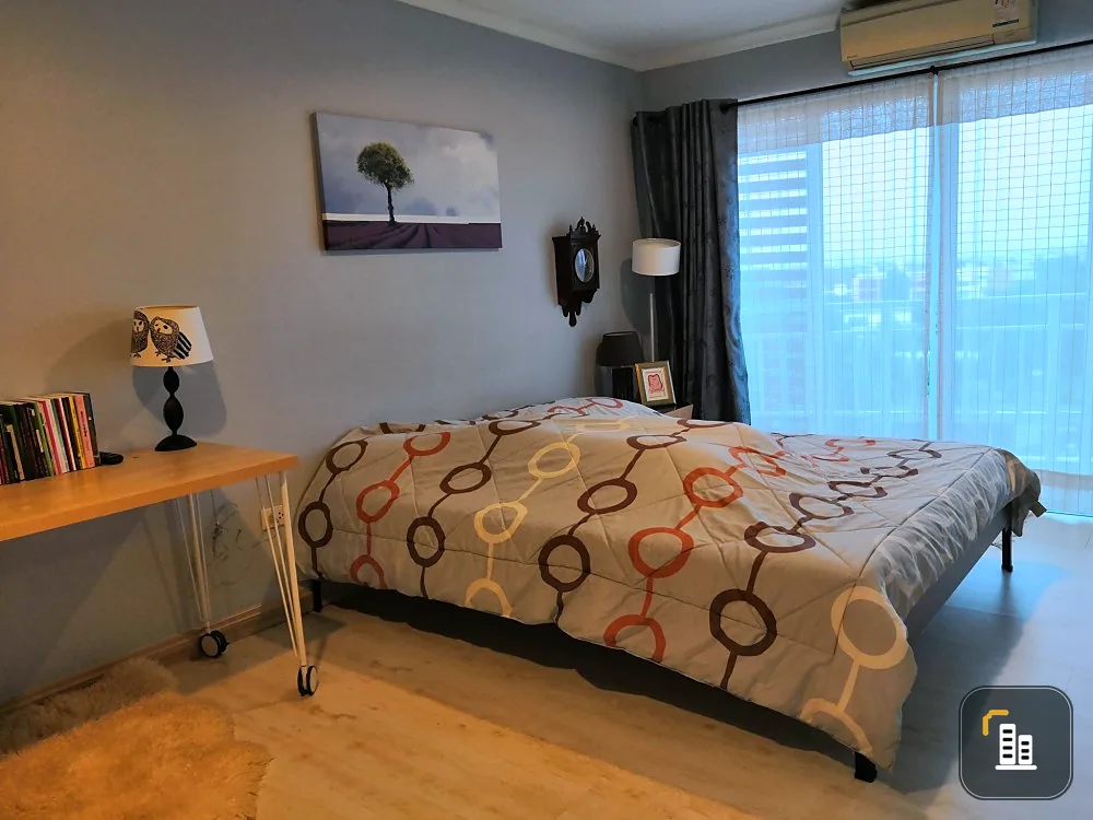 Condo for sale, The Green Condominium, nice room, extremely wide size, fully furnished, cute price, hurry to reserve.