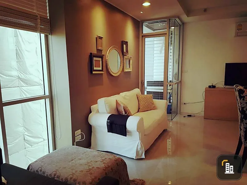 Selling Abstracts Phahonyothin Park, corner room, 19th floor, cool breeze, fully furnished, great value.