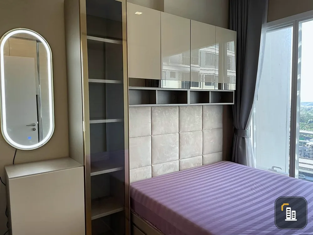 Sell The Saint Residences, Chatuchak Park View Full built-in furniture Don't just look at it, hurry up and reserve it.
