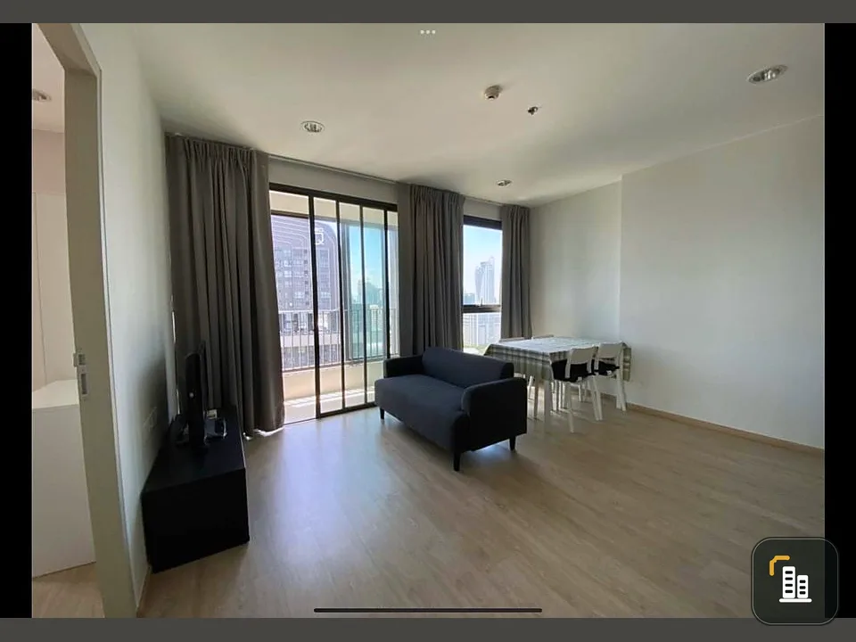 For sale, Ideo Q Ratchathewi, high floor, beautiful view, 2 bedrooms, wide balcony, interested, hurry up to reserve before slipping out of hand