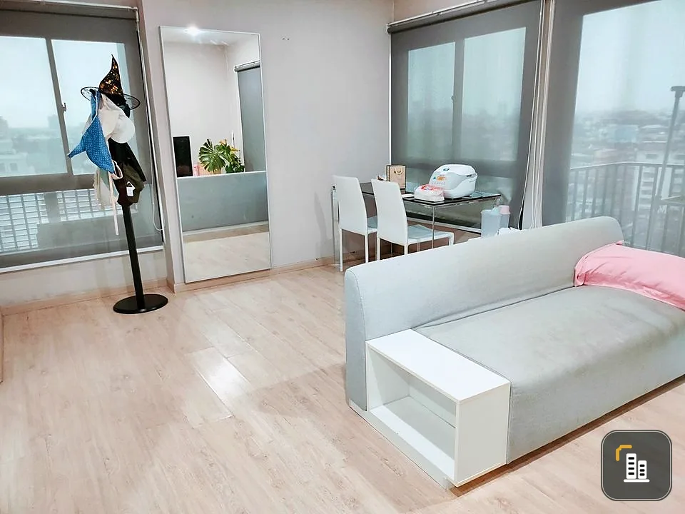 Sell The Parkland Petchkasem-Thapra, 12th floor, clear view, nice decorated room. You can reserve it and be the owner.