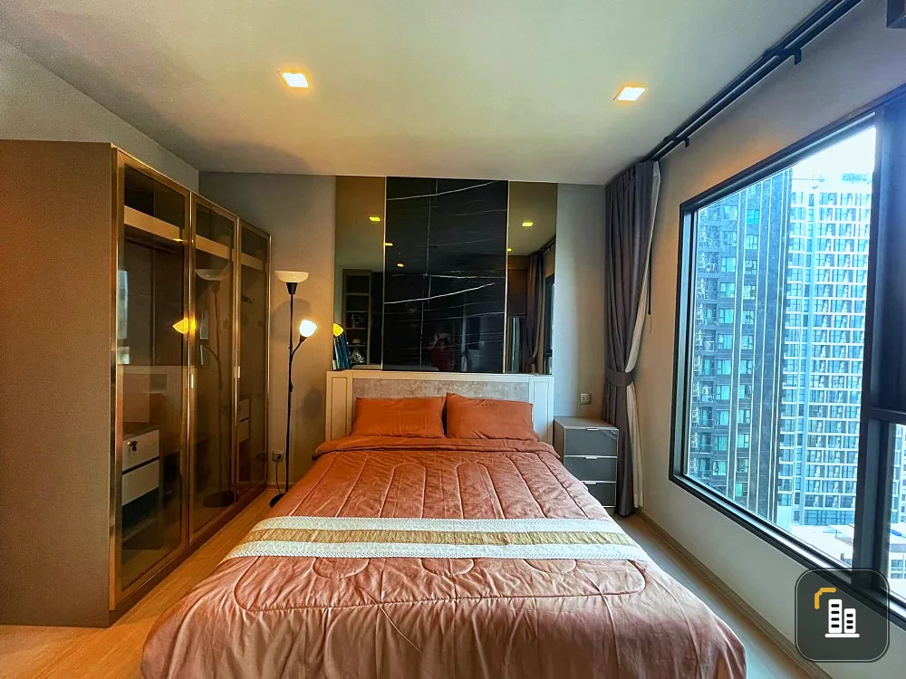Condo for rent, Life Asoke - Rama 9, nice studio room. Modern style decoration, high floor, beautiful view, hurry to book