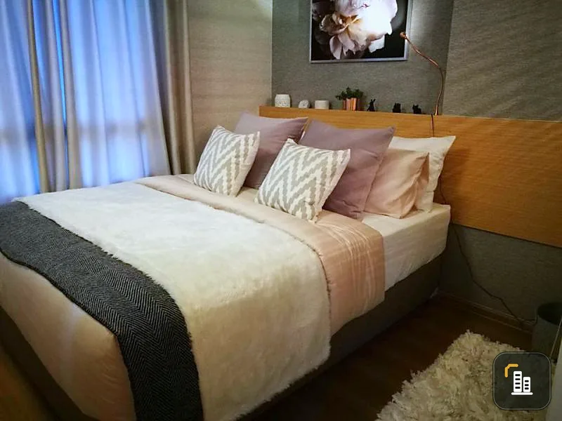 Photos from the real room 100%. Very beautiful room, fully furnished. Bring your bags and move in together at U Campus.