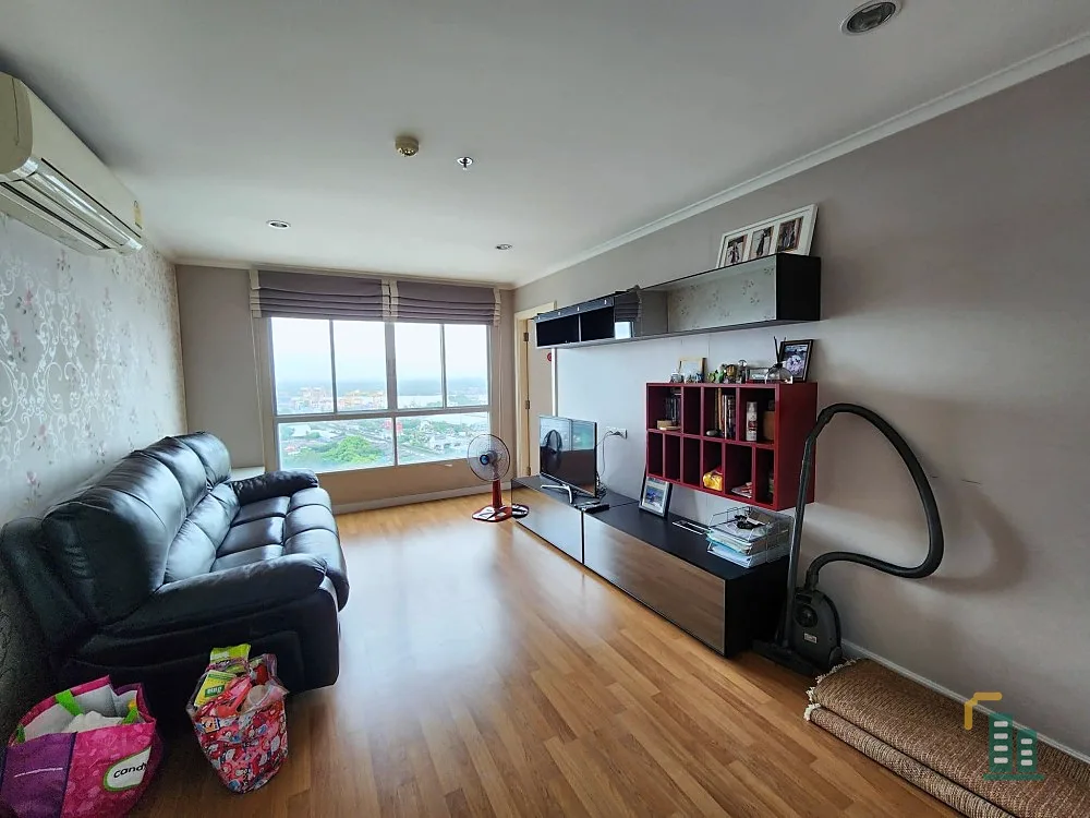 For sale, Lumpini Place Rama 4 - Kluaynamthai, high floor, city view, with wallpaper in the whole room, don't be slow, book now.