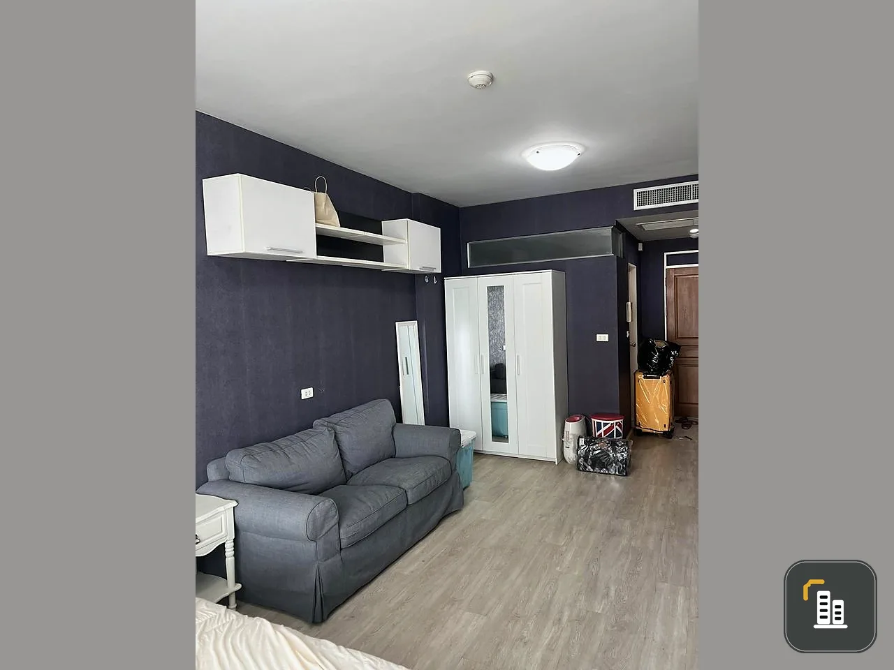 Condo for sale, Supalai River Place, 18th floor, river view + Asiatique Fully furnished bathroom Furniture is ready. Book now.