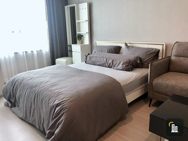 Just come and move in. Fully furnished. Everything is available. Condo for rent, Life Ladprao, must be arranged.