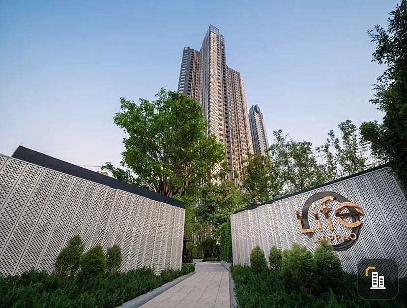 Sale down payment Life Ladprao condo, wide room, high floor, good view, this position can't be found anymore. Buy it quickly.