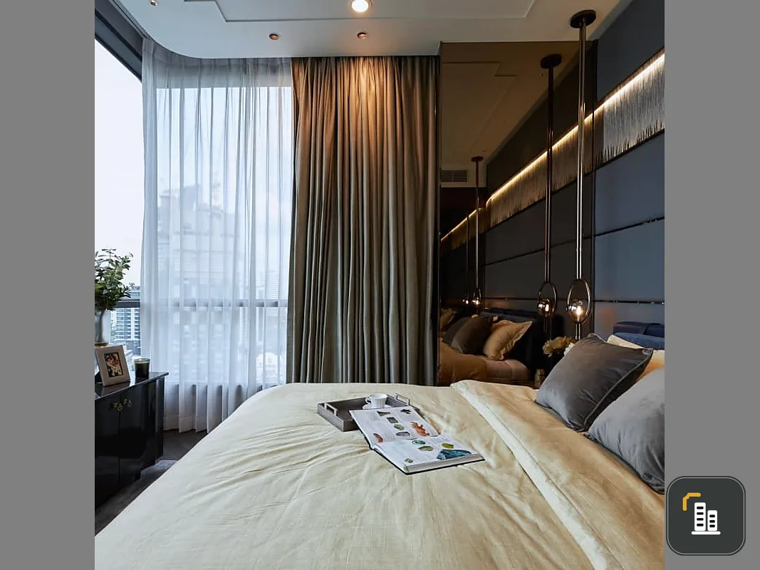 For rent, The Esse Sukhumvit 36, the most spacious room. Well decorated with furniture You can't miss it. Hurry up.
