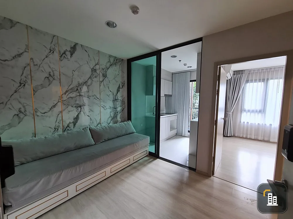 Condo for sale, Life Pinklao, spacious room There is a lot of usable space. tangible price Buy now, don't wait.