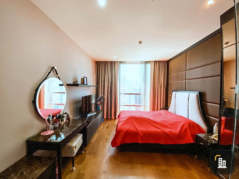Condo for rent or sale, The Bangkok Sathorn, convenient transportation, near important places, do not wait!!