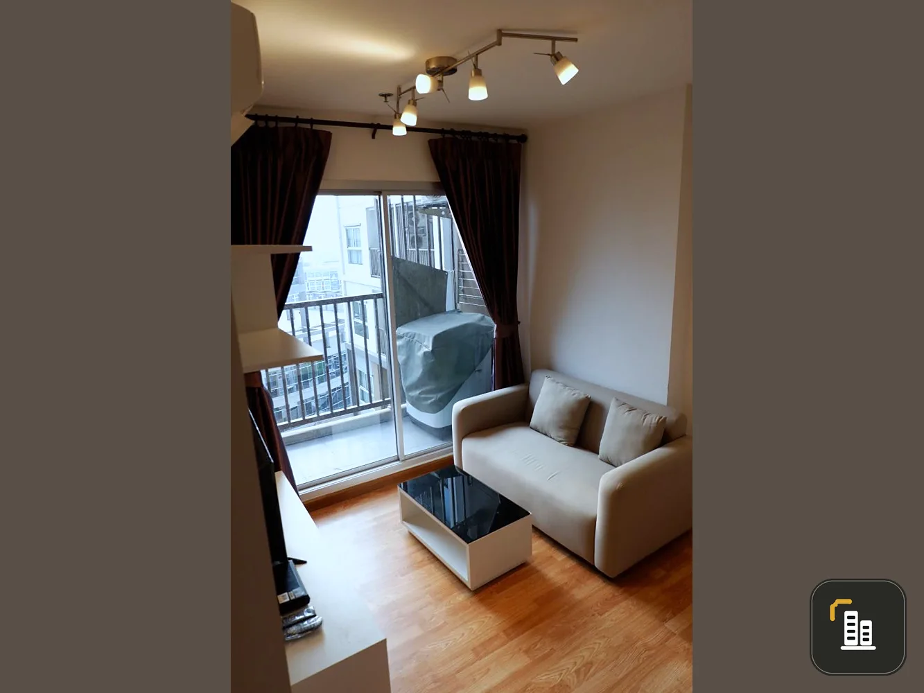 For sale, rent, The Trust Condo Ngamwongwan, 15th floor, pool view, complete set of furniture, one bag can stay