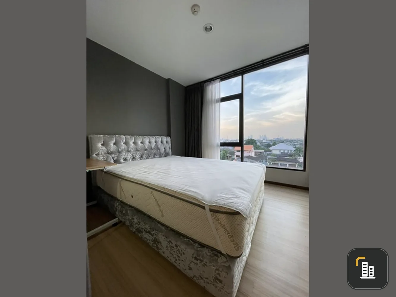 Sell, rent, Fresh Condo, Building B, 6th floor, good view, fully furnished, very livable, hurry to book, I can tell you don't miss it.