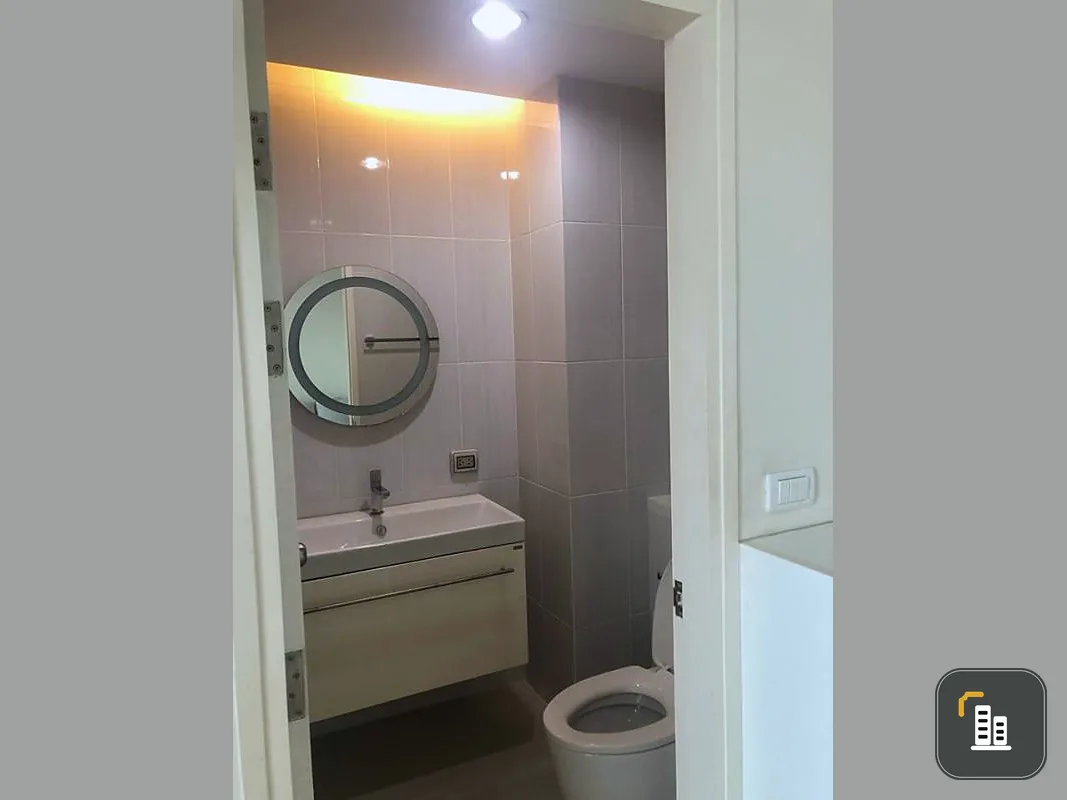 Selling Life @ Ladprao 18, very good location, near MRT, 1 bed, fully furnished, great view, come and book quickly.
