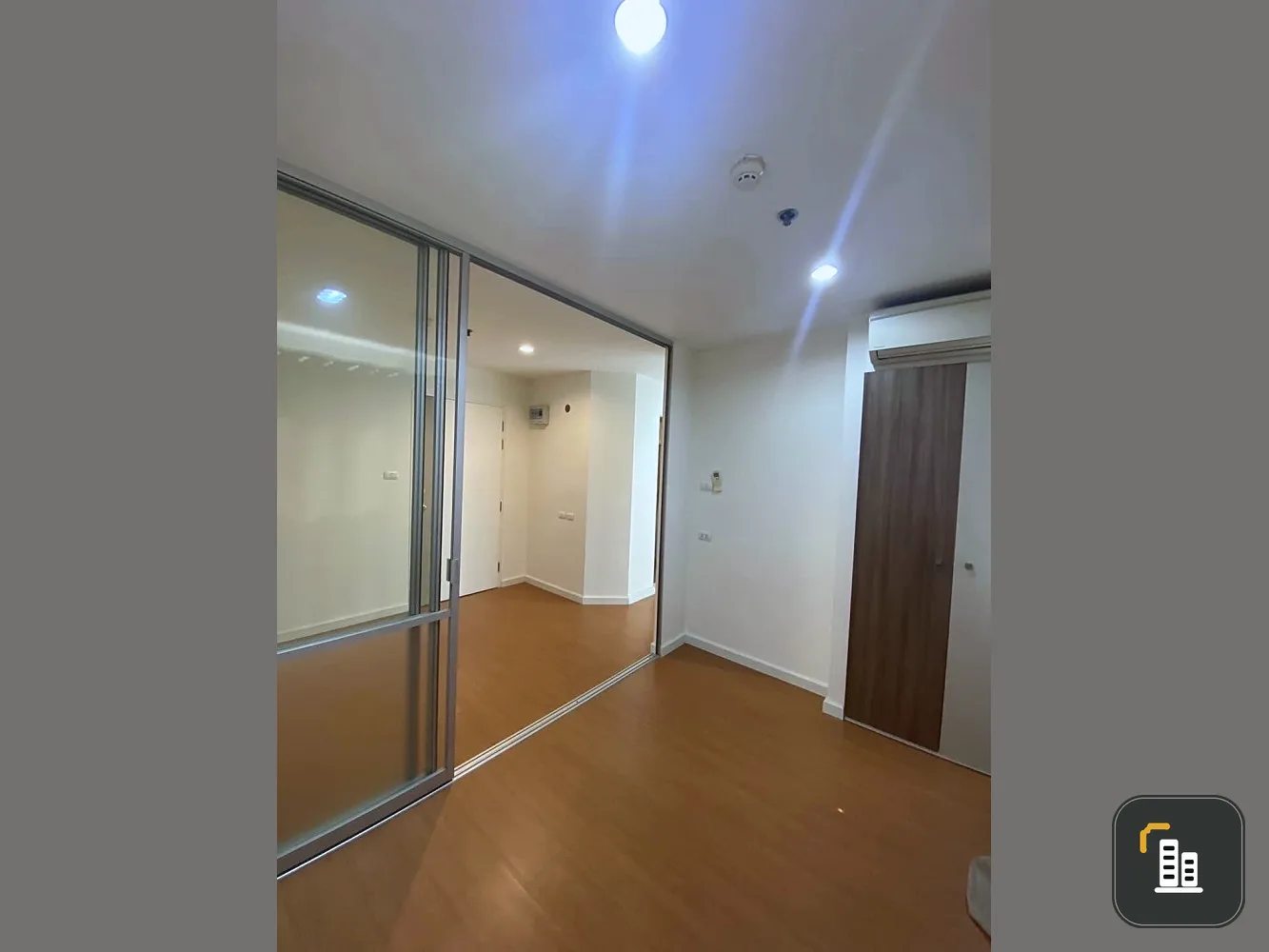 Condo for sale, Lumpini Mega City Bangna, empty room, separated into a very good proportion. Full facilities, book now.