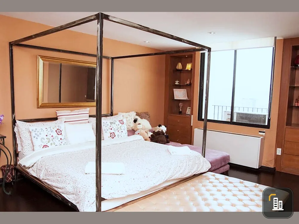Condo for rent, Icon 3, nice decorated room, 18th floor, high view, complete with facilities. You must not miss