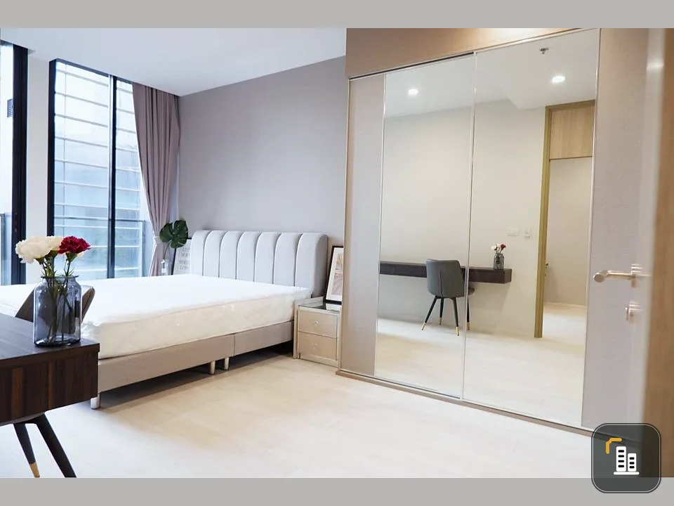 Condo for rent, sale, Noble Ploenchit, nice room, modern style Warm beige tone, good price, don't miss it.