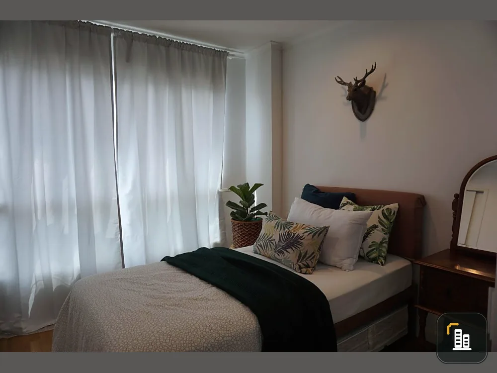 For sale, Lumpini Place Ratchayothin, corner room, 19th floor, unblocked view, north, fully furnished, if interested, must book now, don't miss it.