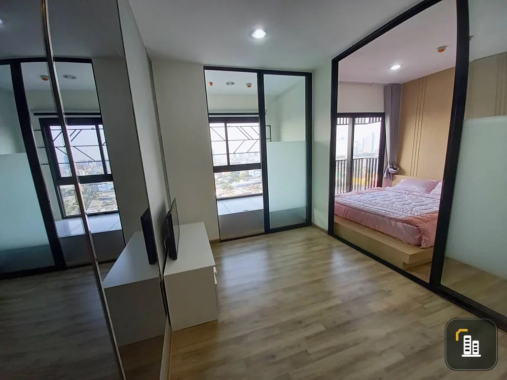 Condo for rent, Niche Mono Charoennakorn, high floor, river view, most beautiful Partition room You can't miss it, book now.