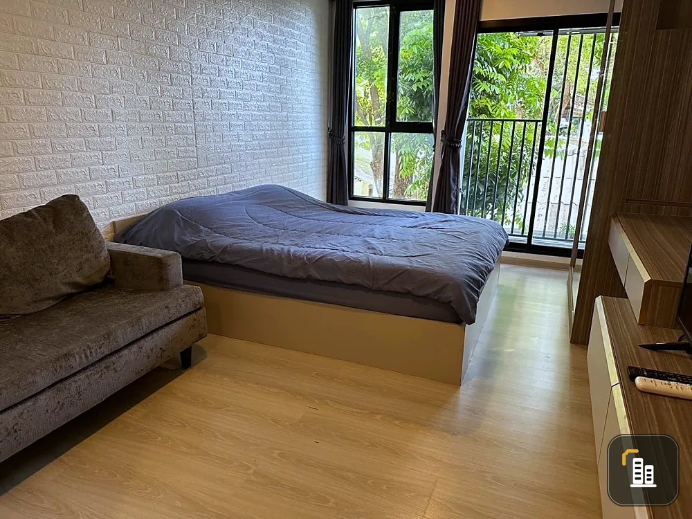 For sale/rent Kensington Phaholyothin 63, corner room, comes with complete amenities, book now.