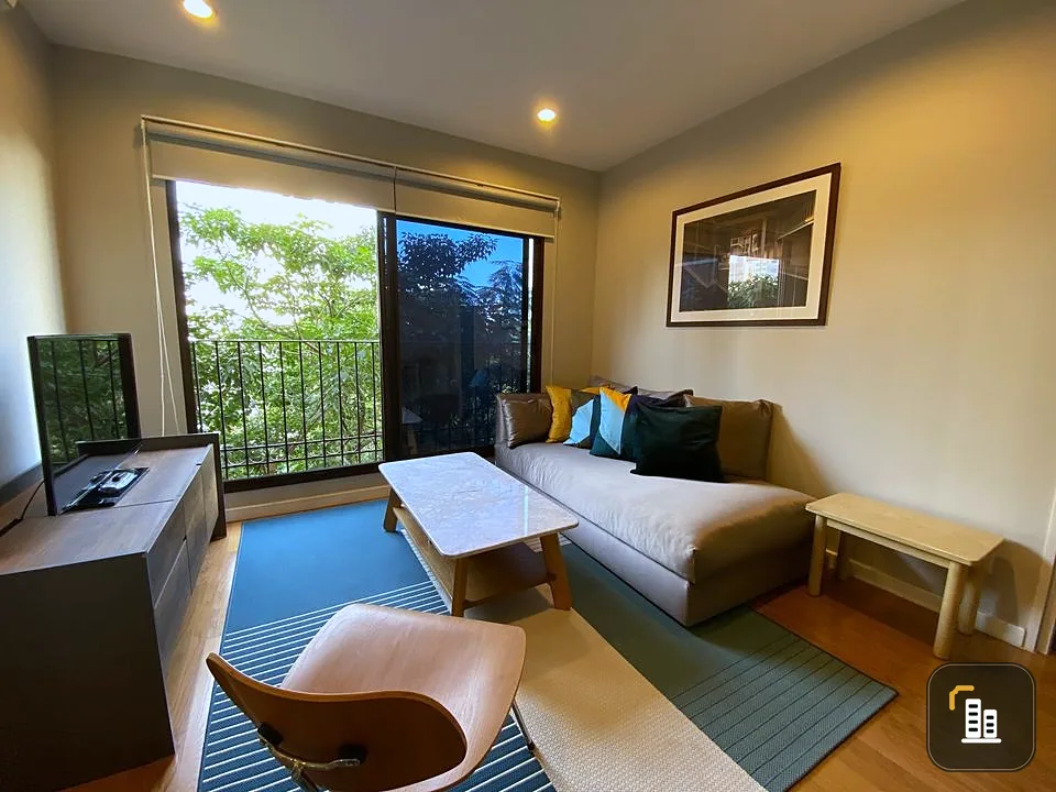 Condo for rent, Lette Dwell Sukhumvit 26, north corner, very private corner room, very spacious room, fully furnished, book now.