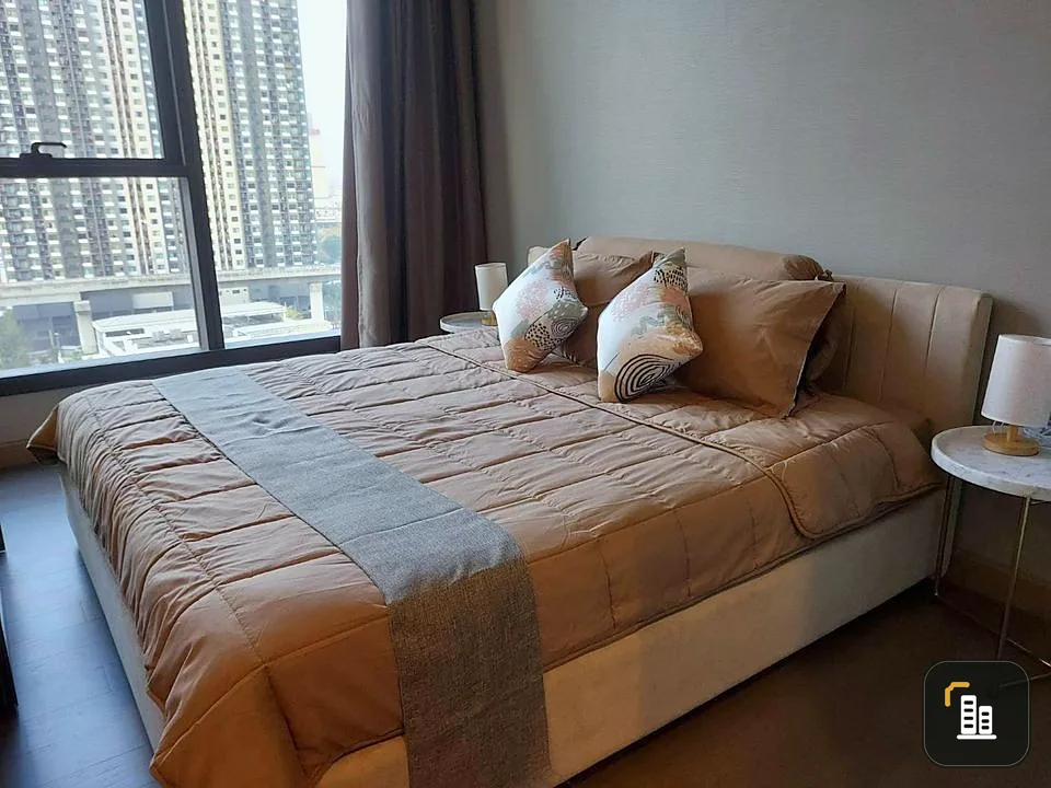 Condo for rent, The Esse at Singha Complex, nice room, spacious size, fully furnished, good price, don't miss it.