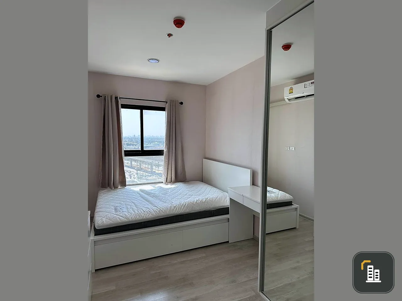 For rent, Plum Condo Central Station, 1 bedroom, 1 bathroom, fully furnished. and electrical appliances, book now