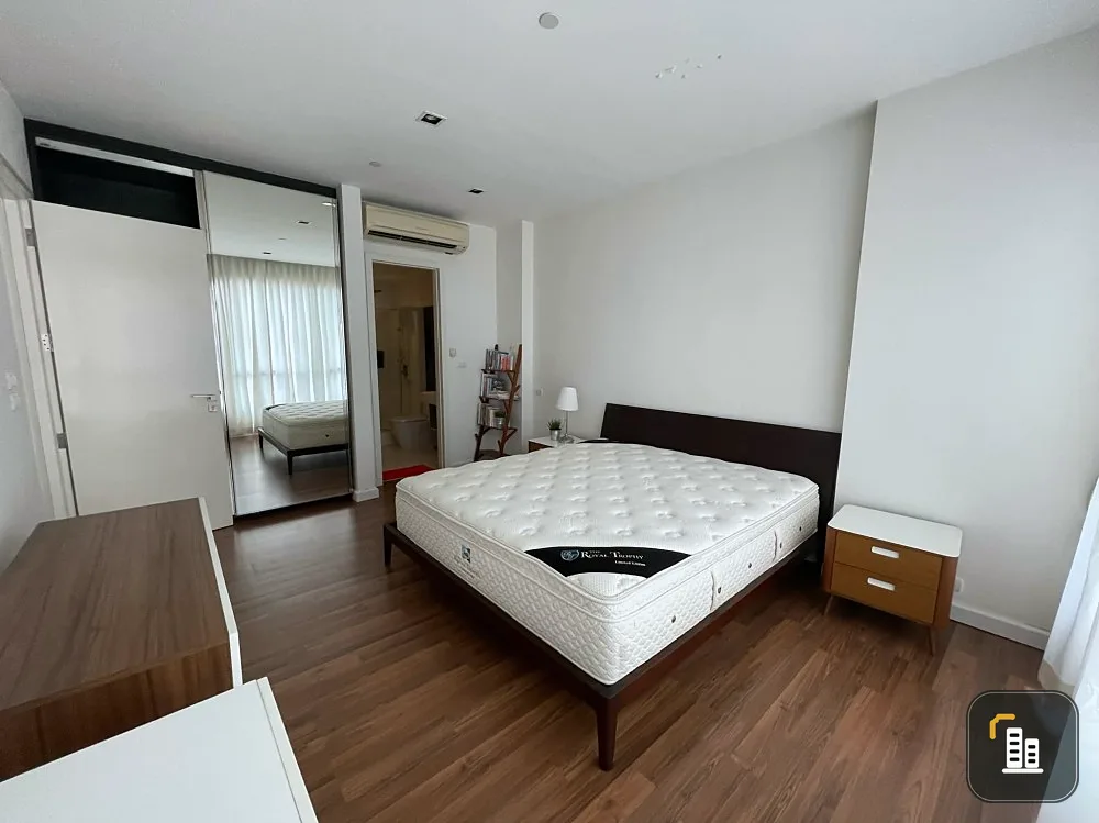 For sale The Room Sukhumvit 62 spacious room There is a usable area, a very good price, hurry up and buy it, don't wait.