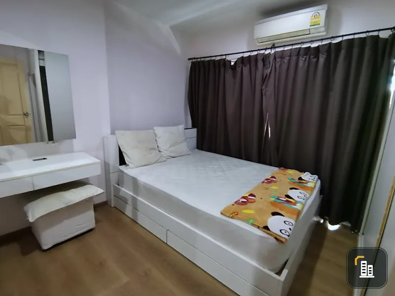 The condo is comfortable, easy to travel, near the BTS. Rent it today at SIM Vipha-Ladprao. The room is complete and ready!!!