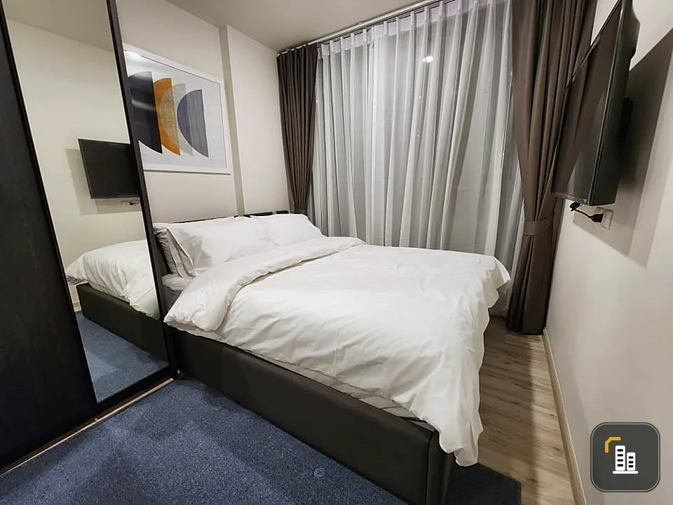 For rent XT Huaikhwang Condominium, nice room with balcony, perfect proportions, good value, book now.