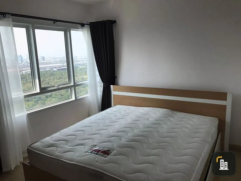 2 bedrooms, 2 bathrooms, will live as a family Or with a gang of friends, you can take it. Wide and satisfied. Sim Vipha-Lat Phrao for rent!