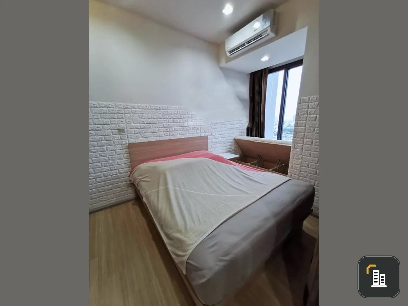 Condo for rent, M Jatujak, pet friendly The room is spacious, nice, city view, elegant and comfortable.
