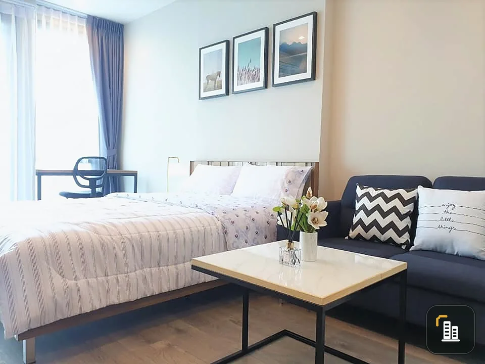 cute dressing room have everything ready And the view of the swimming pool is very cool. Whizdom Avenue Ratchada Ladprao for rent!!