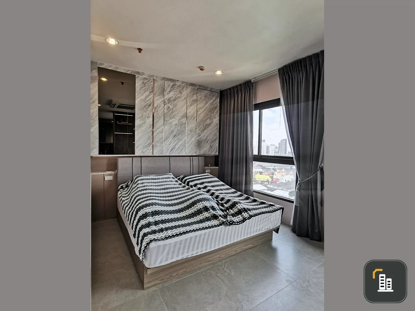 For rent, Niche Mono Charoennakorn, 23rd floor, the most beautiful view of the Chao Phraya River curve. Good built-in room This must be reserved.