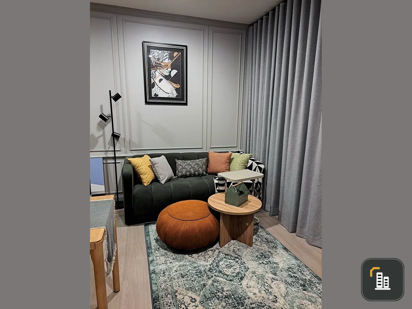 For Rent The Base Phetchaburi-Thonglor very beautiful decorated room furniture Install wallpaper throughout the room. Book now.