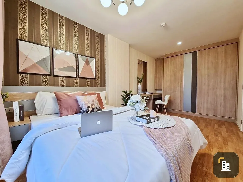Condo for rent, Lumpini Ville Sukhumvit 76-Bearing, 3rd floor, corner room, very private. Nicely decorated, book now.